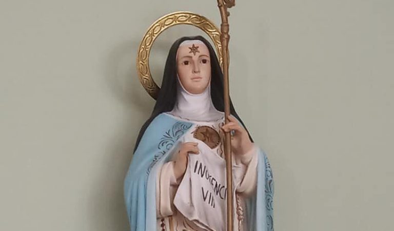 Santa Beatriz De Silva